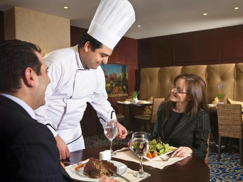 Hotel Raouche Arjaan By Rotana