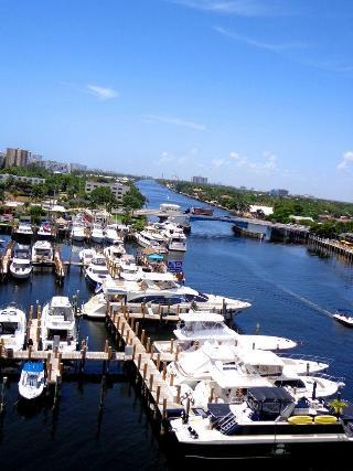 Sands Harbor Hotel & Marina