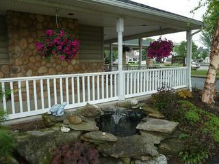 Hotel Hearthstone Inn & Suites