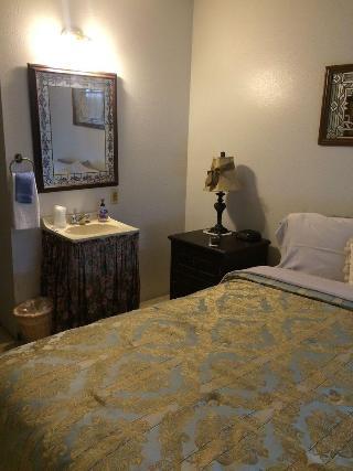 The Courtland Hotel And Day Spa
