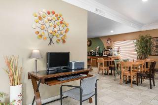 Americinn By Wyndham Johnston Des Moines
