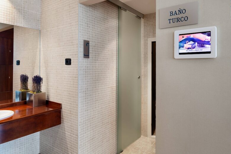 AC Hotel Gij�n By Marriott