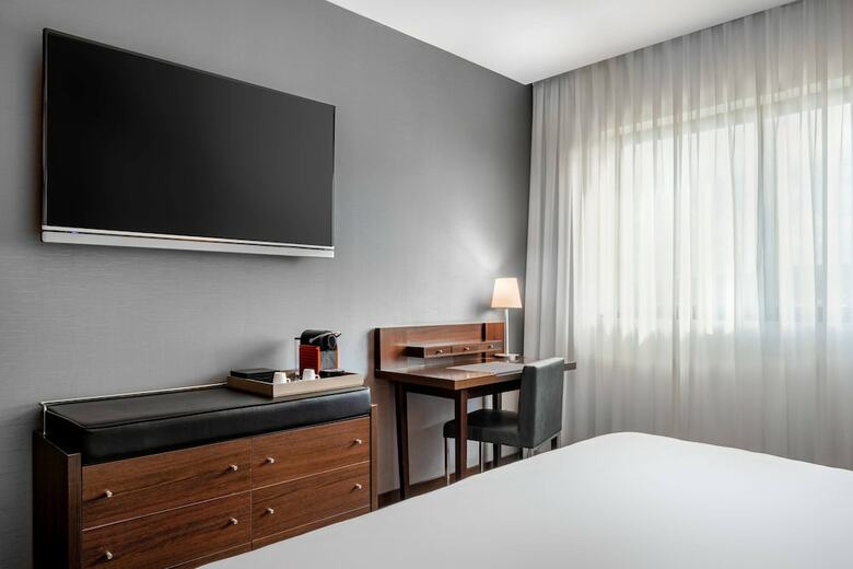 AC Hotel Gij�n By Marriott