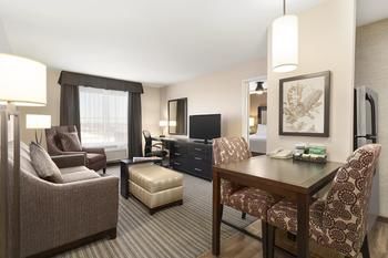 Hotel Homewood Suites By Hilton Fargo