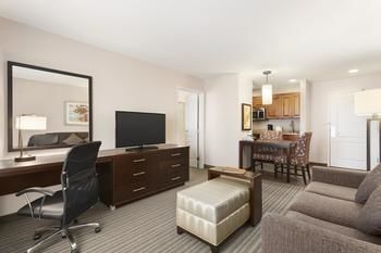 Hotel Homewood Suites By Hilton Fargo