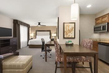 Hotel Homewood Suites By Hilton Fargo