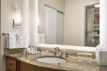 Hotel Homewood Suites By Hilton Fargo