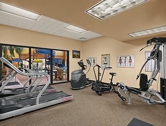 Ramada Plaza Fargo Hotel And C
