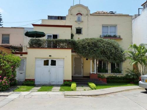Bed & Breakfast Cozy Boutique Home