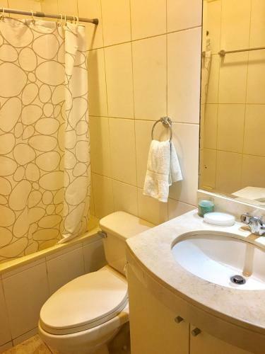 Apartamento Luminoso, Sobrio Y Seguro