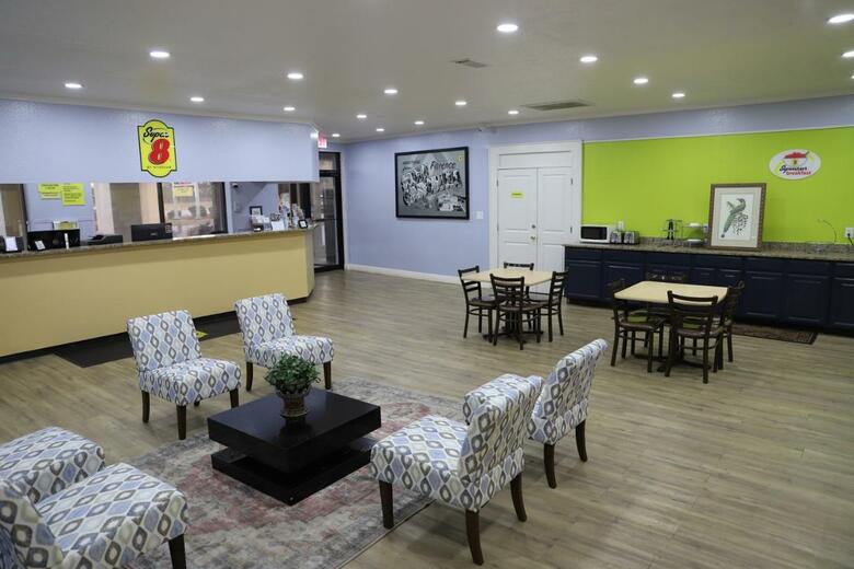 Hotel Super 8 By Wyndham Florence Sc I-95 North / Hwy 76