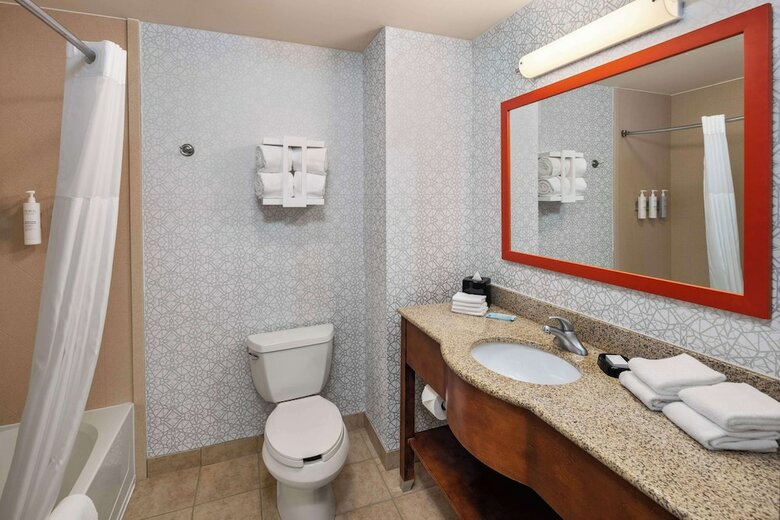 Hotel Hampton Inn Fairmont