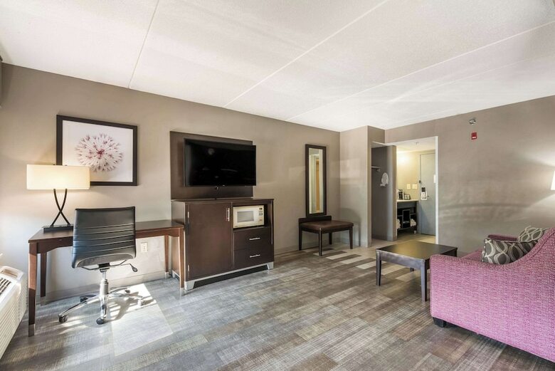 Best Western Greensboro Airport Hotel