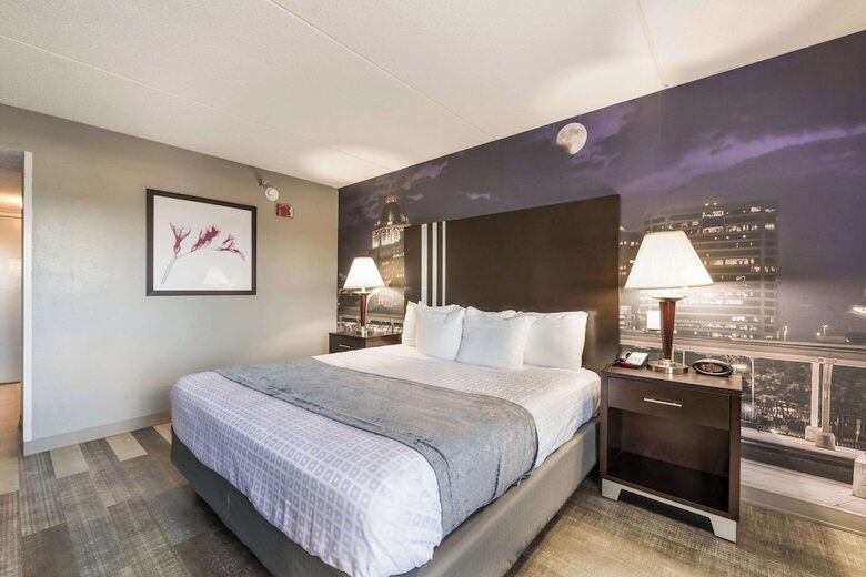Best Western Greensboro Airport Hotel