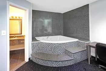 Hotel Howard Johnson Inn Gananoque