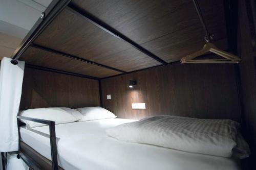 Albergue Bond Boutique Capsule Hotel @ Bugis