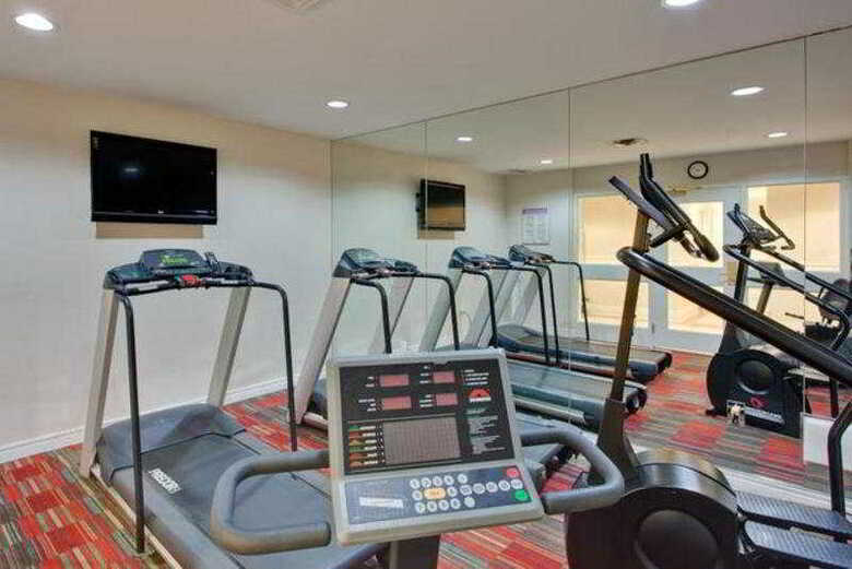 Hotel Holiday Inn Express Whitby Oshawa