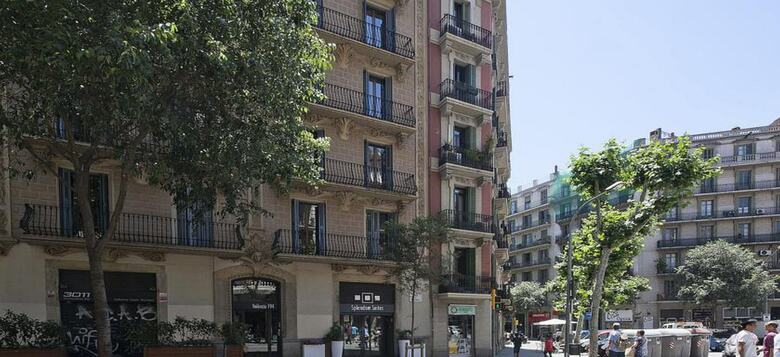 Apartamentos Splendom Suites
