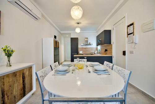 "centre Point" Apartment