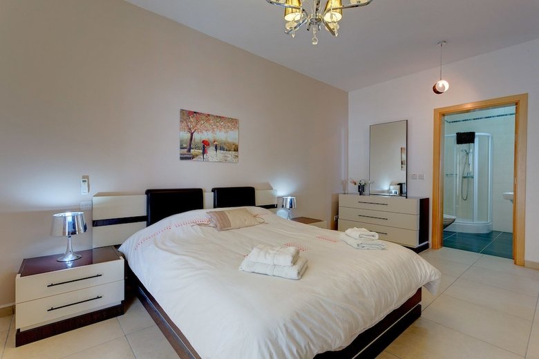 Apartamento Stunning Seafront Lux Apt Wt Pool, Upmarket Area