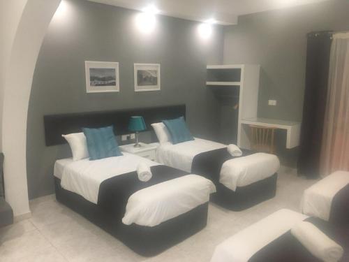 Hostal Buccaneers Boutique Guest House