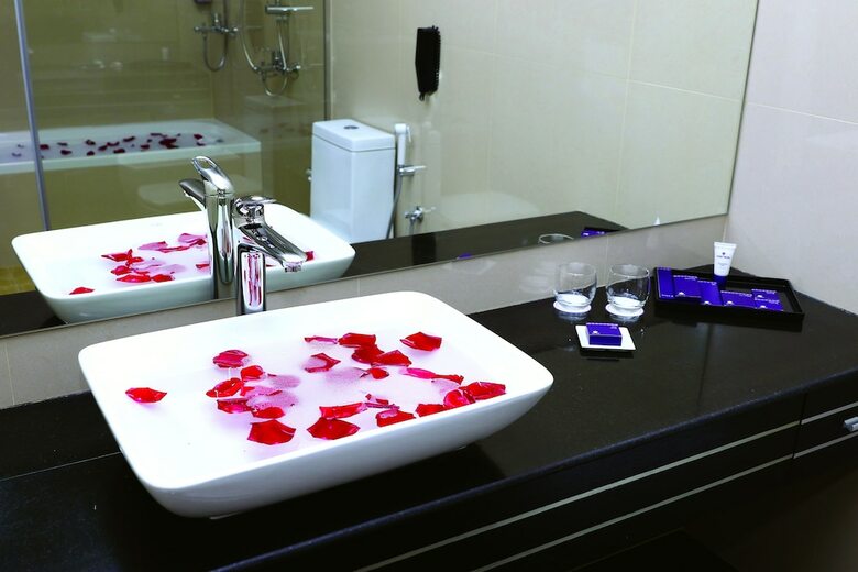 Park Regis Lotus Hotel