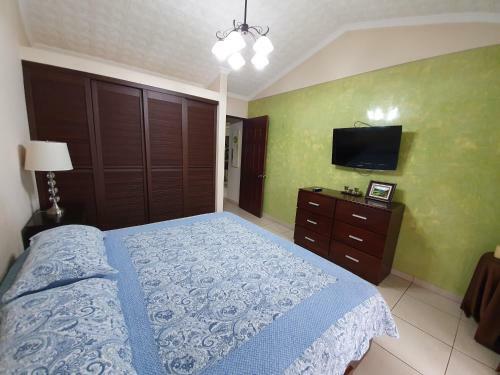 Hotel Suites Merlyn Airport