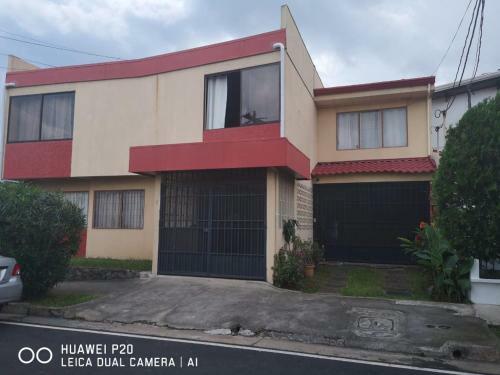 Posada Casa Makiki