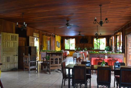 Hotel Y Restaurante Las Tablitas