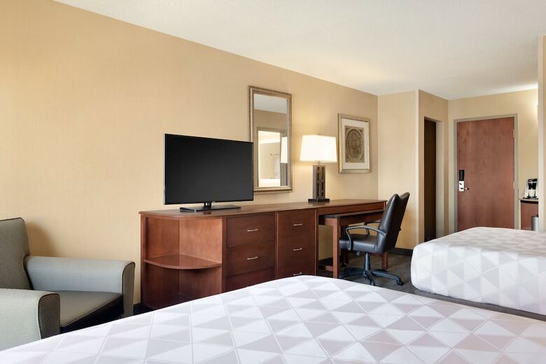 Hotel Holiday Inn National Airport