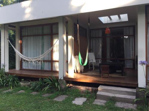 Casa Moderna En El Bosque Peralta Ramos