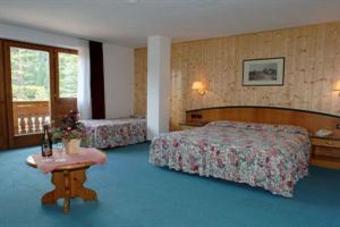 Hotel Shandranj