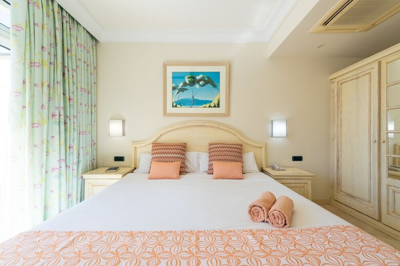 Aparthotel Holiday Club Playa Amadores