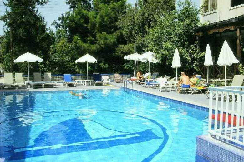 Nereus Hotel