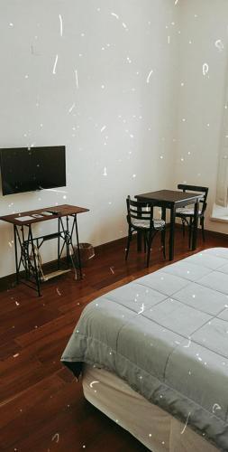 Bed & Breakfast La Casona Hotel -raul Alfonsin-
