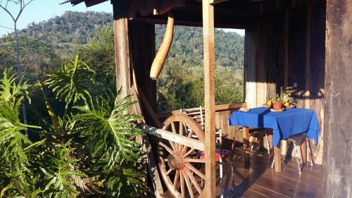 Lodge Mocona Alambique
