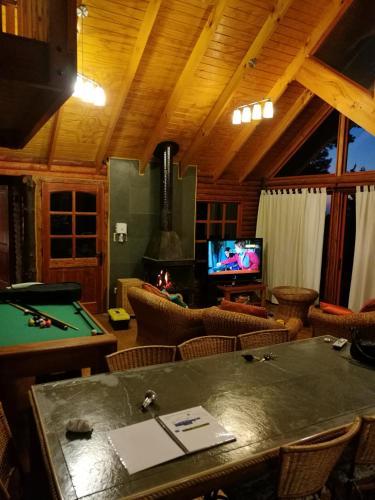 Lodge Con Piscina Privada, Parcela De Campo.