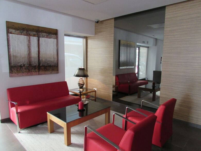 Hotel Petit Palau S�lo Adultos