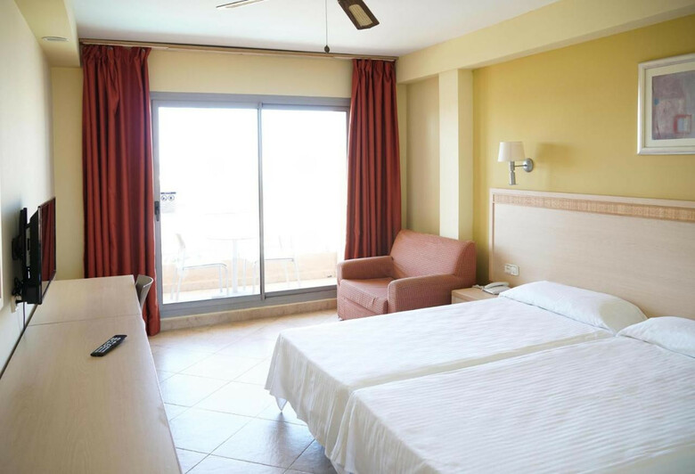Hotel Alegria Fenix Family