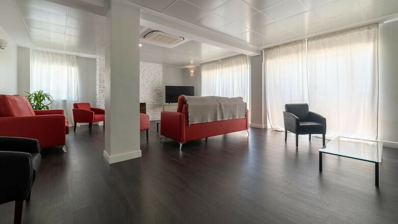 Hotel Pato Rojo