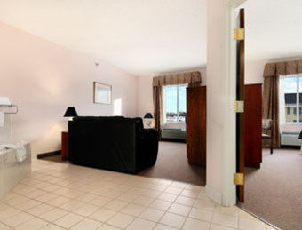 Hotel Baymont Inn And Suites Elizabe