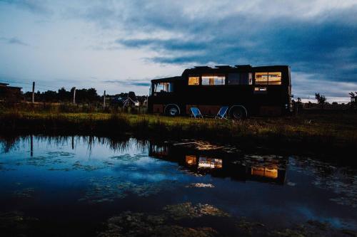 Self Sustainable Bus