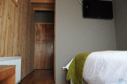 Hotel Hostal Buena Tierra