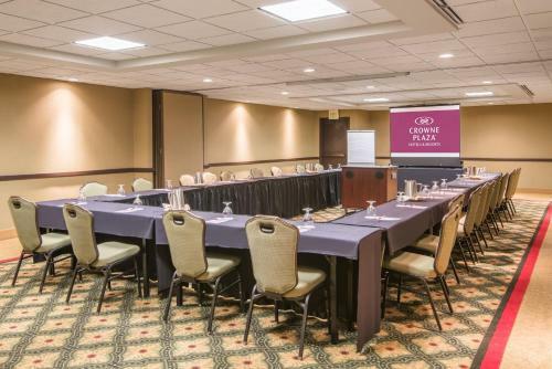 Hotel Crowne Plaza Indianapolis-airp
