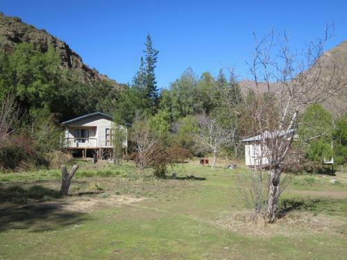 Posada Los Nogales De Roan Jas�