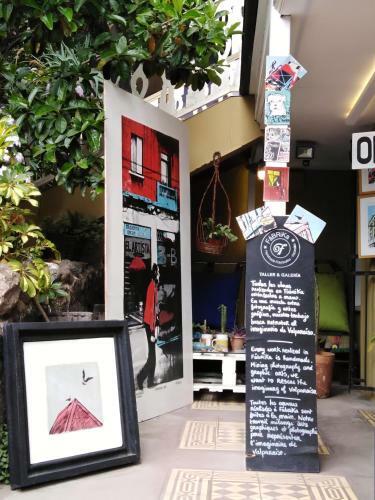 Hostal Alquimia Guest House