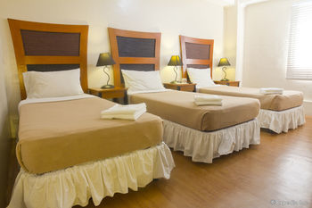Hotel Creekside Amorsolo (superior)