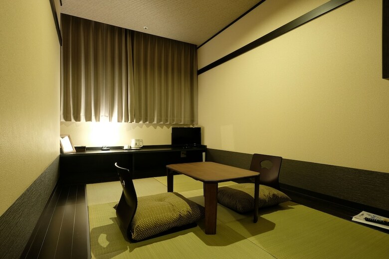 The Premium Hotel In Rinku