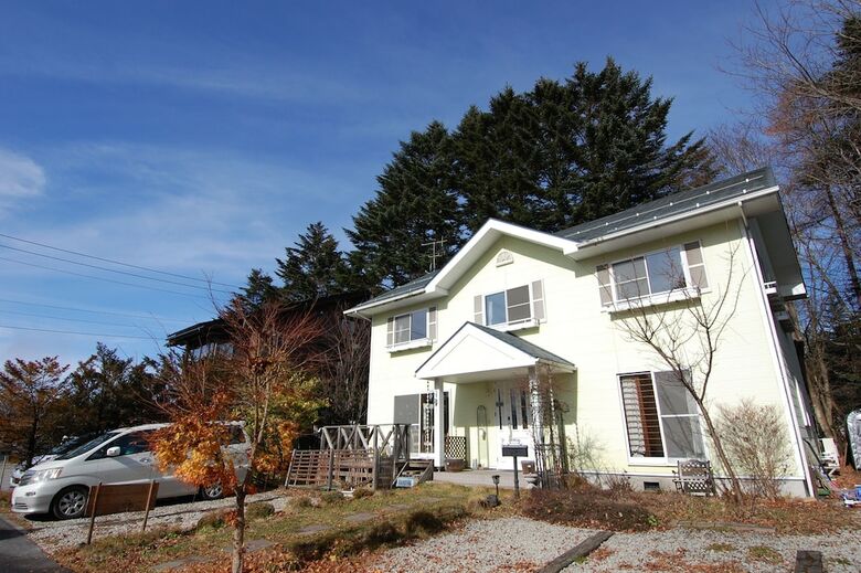 Bed & Breakfast Guesthouse Chaconne Karuizawa