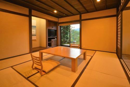 Japanese Ryokan Seryo